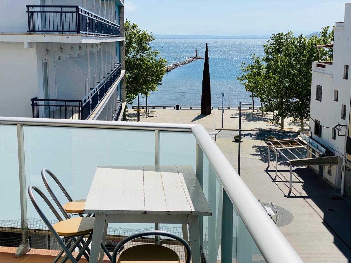 Апартаменты Sant Elm - Apartamento En La Playa Y El Centro De Росас Экстерьер фото